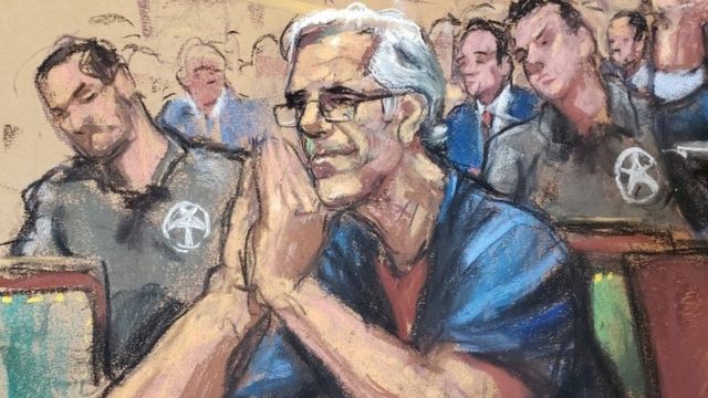 En este boceto, Jeffrey Epstein observa durante una audiencia judicial.