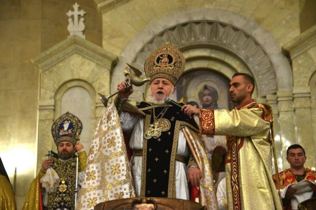 الكنائس الأرمنية تحتفل بعيد الميلاد في 6 يناير