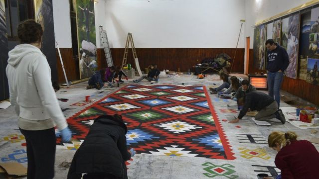 пиротски ћилим дојкинци