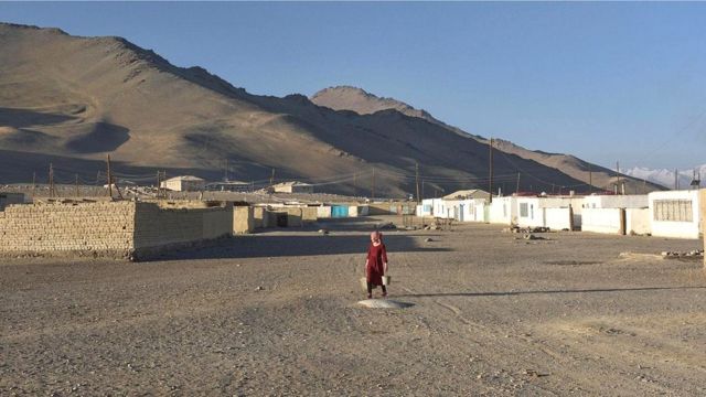 कराकुल झील, मृत झील, पामीर के पठार, दुनिया की छत