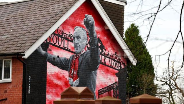 A mural of Bill Shankly