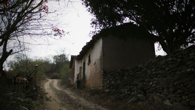 Muchas casas abandonadas se encuentran en zonas rurales.
