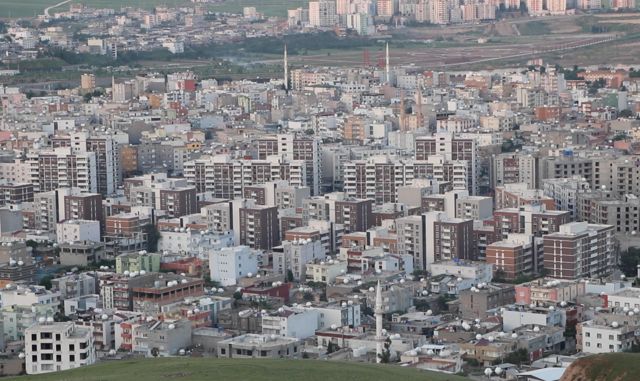 Seçim 2023: Şırnak'ta 'hendek operasyonları' ile yıkılan mahallelere inşa  edilen TOKİ'lerde seçim nasıl görülüyor? - BBC News Türkçe