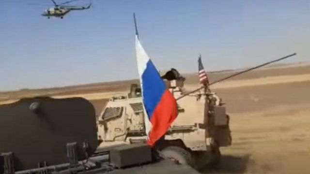 Две колонны американских сил попали в засаду. Бойцы ЧВК атакованы в своих домах. Три дня в Сирии.
