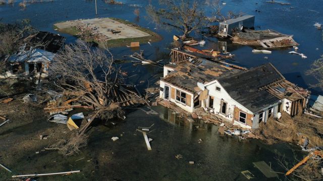 Daños causados por huracanes en Luisiana en 2020.
