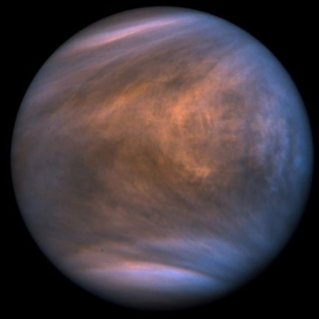 Вид на Венеру с аппарата японской миссии Акацуки, находящегося на орбите