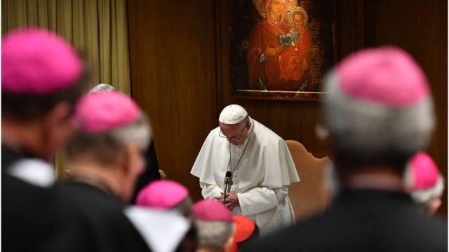 Qué es el &quot;secreto pontificio&quot; y por qué el papa Francisco decidió acabar  con él en los casos de abuso - BBC News Mundo