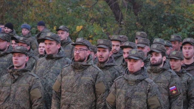 Группа мобилизованных российских солдат