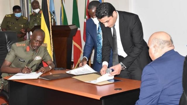 مصر وأوغندا توقعان اتفاقية تعاون استخباراتي