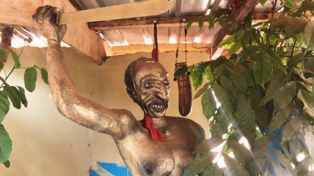 Akpụrakpụ ekwensu nku arụsị ekwensu n'Enugwu