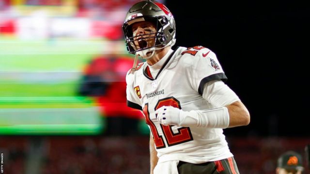 Tom Brady claims comeback record in Tampa Bay Buccaneers win - BBC Sport