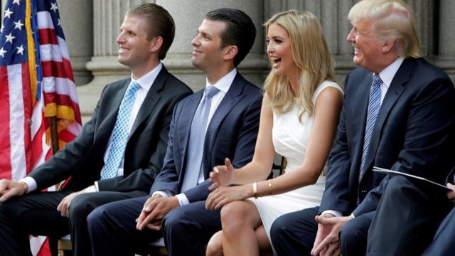 De izquierda a derecha: Eric, Don Jr. Ivanka y Donald Trump