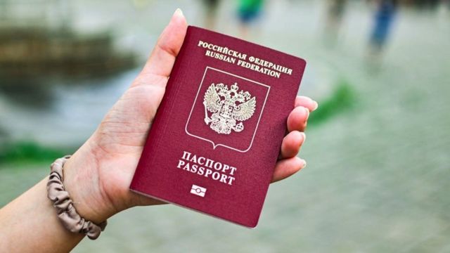 在乌克兰战争之前，俄罗斯护照已经可以免签证进入部分国家。(photo:BBC)