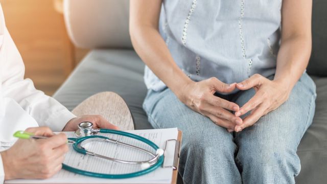 ஆரம்ப ஸ்கேன்களில் சிதைவு இருப்பதற்கான ஆதாரங்களைக் கண்டறிய மருத்துவர்கள் சில சமயங்களில் தவறிவிடுவார்கள்.