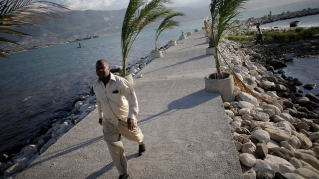 Ураган "Мэтью" грозит Гаити катастрофическими последствиями