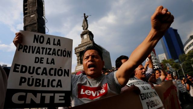 Milhares de professores se opõem à reforma de educação proposta pelo governo mexicano