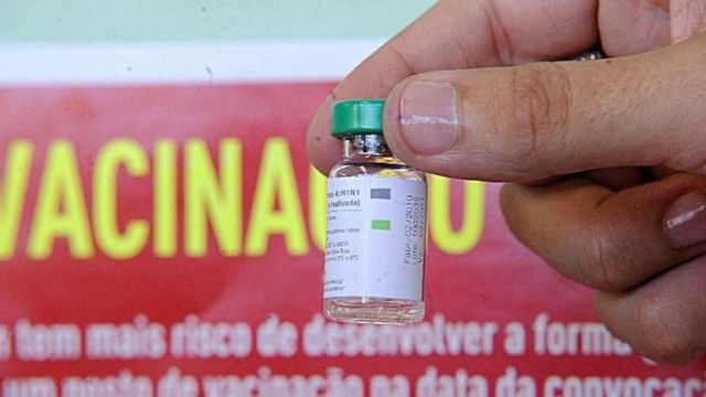 Brasil fez acordos para a compra de três imunizantes diferentes