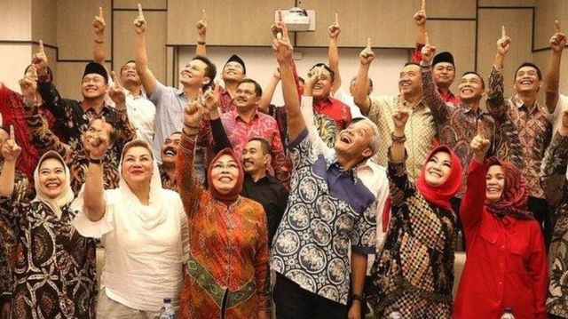Puluhan kepala daerah di Jawa Tengan mendeklarasikan dukungan mereka untuk pasangan calon presiden-wakil presiden Joko Widodo-Ma'ruf Amin yang digelar di Hotel Alila Solo, pada 26 Januari silam