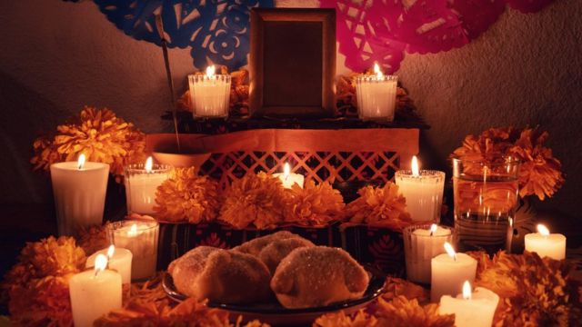 Una ofrenda de Día de Muertos