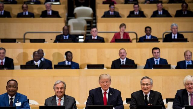 Tổng thống Mỹ Donald Trump, Tổng Thư ký Liên Hợp Quốc Antonio Guterres và các quan chức khác tại cuộc họp về Cải cách LHQ tại trụ sở LHQ hôm 18/9/2017 ở New York.