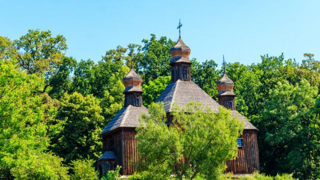 Iglesias de madera del oriente de Ucrania