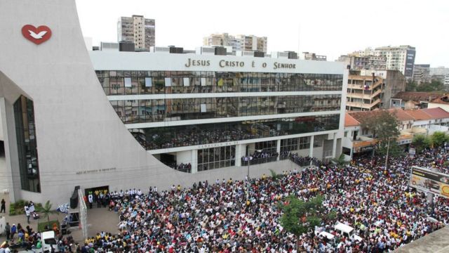 Universal em Maputo