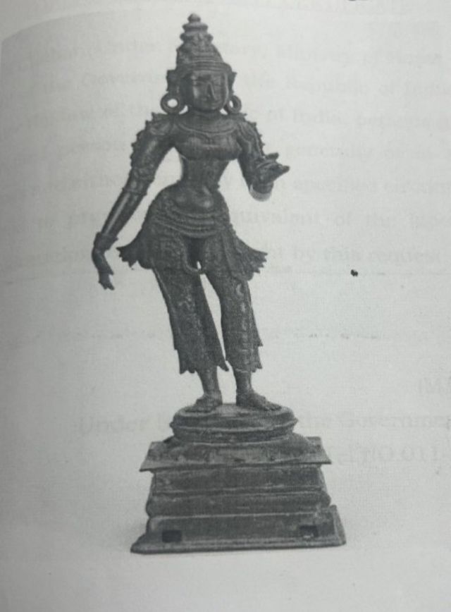 ஸ்ரீதேவி சிலை