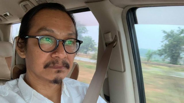 ဒါရိုက်တာ မင်းထင်ကိုကိုကြီးဟာ လက်ရှိမှာ အသည်းကင်ဆာရောဂါ နေရတယ်လို့ ရှေ့နေ ပြော