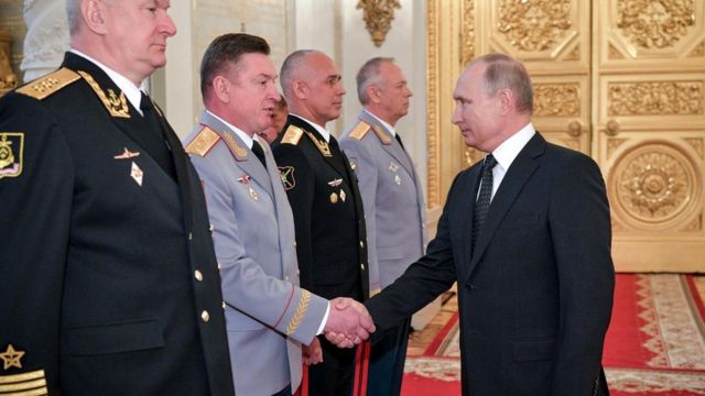Генерал Лапин на встрече с президентом России Владимиром Путиным в Кремле в 2018 году