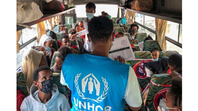 55 ኤርትራውያን ስደተኛታት ካብ ትግራይ ናብ ክልል ዓፈር ምግዓዞም ተገሊጹ