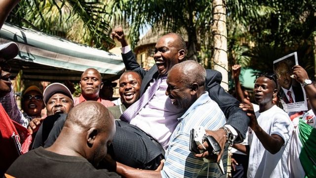 Willy Nyamitwe a été victime lundi soir d'une tentative d'assassinat au cours de laquelle son garde du corps a trouvé la mort.