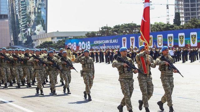 26 Haziran 2018'de Bakü'de düzenlenen geçit törenine Türk askerleri de katıldı