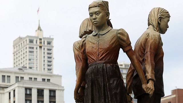Imagem mostra monumento erguido nos EUA que lembra escravas sexuais do exército japonês na Segunda Guerra