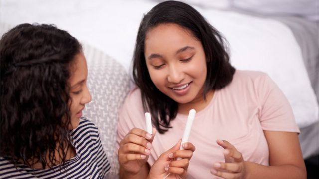 O que esperar do primeiro ano de menstruação? - BBC News Brasil