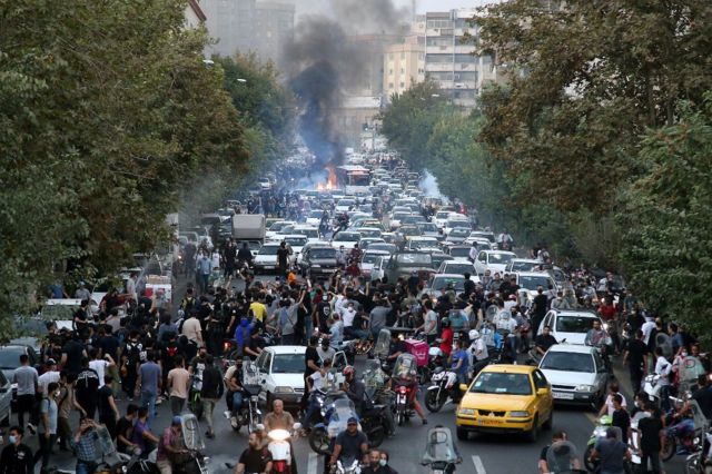 تظاهرات اعتراضی در تهران