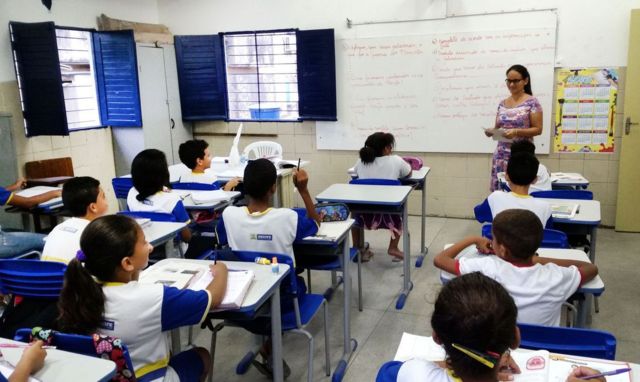Alunos em escola de tempo integral no Recife