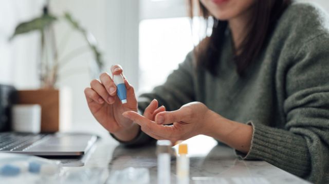 சர்க்கரை மகிழ்ச்சியைப் பறிக்கும்.