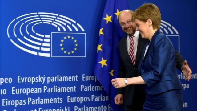 Nicola Sturgeon y el presidente del Parlamento Europeo Martin Schulz