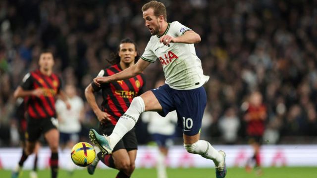 Manchester City vs Tottenham result: City find new gear just as Spurs  threaten to do Arsenal a favour