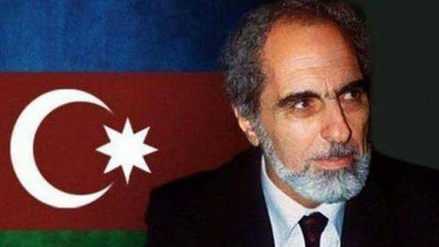 Ebulfez Elçibey: Karabağ'ı geri almak isteyen, Rusya ve İran'la yıldızı barışmayan Türkiye sevdalısı Azeri lider - BBC News Türkçe