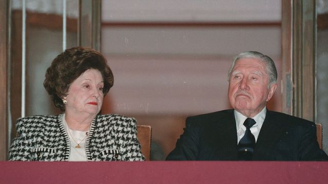 Lucía Hiriart y Augusto Pinochet en 2006.