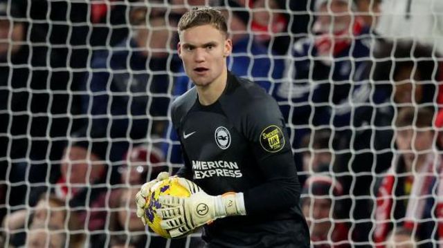 Bart Verbruggen playing for Brighton