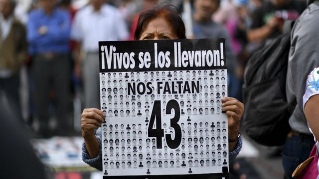La desaparición de 43 estudiantes en Iguala, Guerrero, sigue sin resolverse.