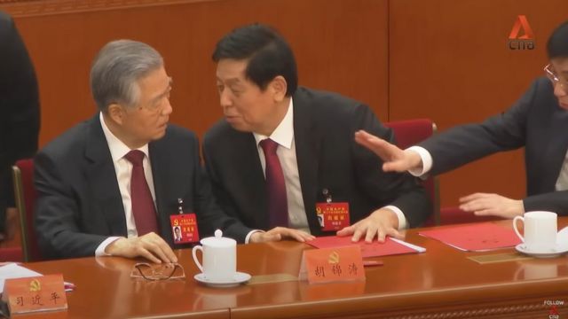 胡錦濤氏の退席めぐる謎、新たな映像で深まる 中国 - BBCニュース