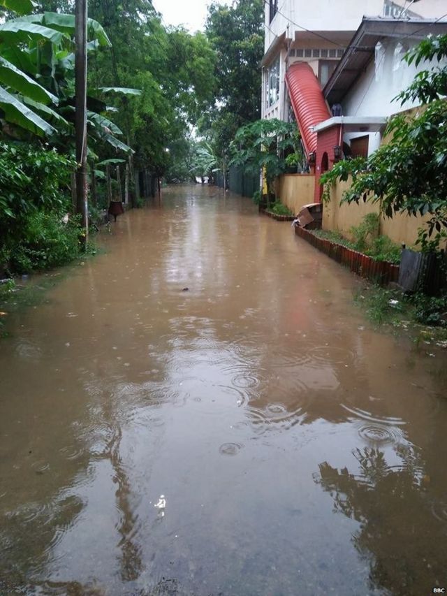 කැලණිය, තල්වත්ත ප්රදේශයේ ගංවතුර (ඡායාරූපය: කලණි විජේබණ්ඩාර)