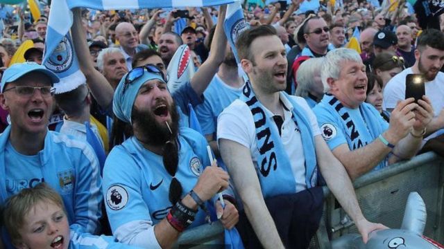 evidencia frijoles Campeonato Las verdaderas razones por las que las camisetas de los equipos de fútbol  son tan caras - BBC News Mundo