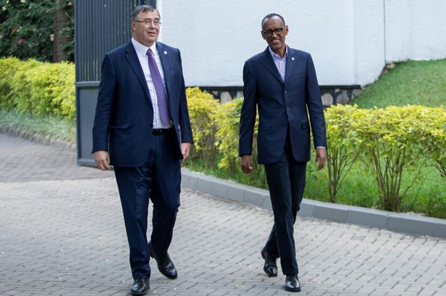Patrick Pouyanné ukuriye Total Energies yakiriwe na Perezida Kagame i Kigali mu mpera z'ukwezi kwa Mutarama(1)