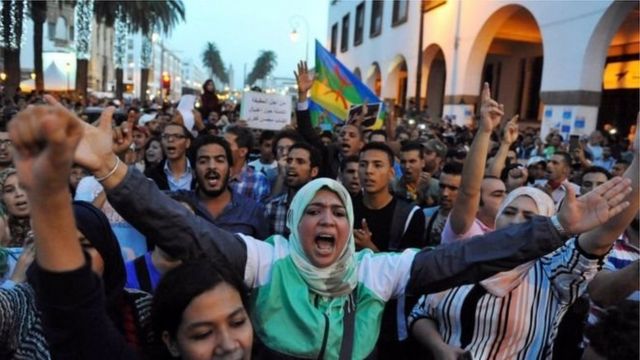 Des manifestants dans les rues de Rabat