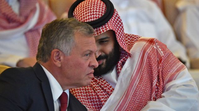 Jordan's King Abdullah II and Saudi Crown Prince Mohammed bin Salman at the Future Investment Initiative conference in the Saudi capital, Riyadh, on October 23, 2018.