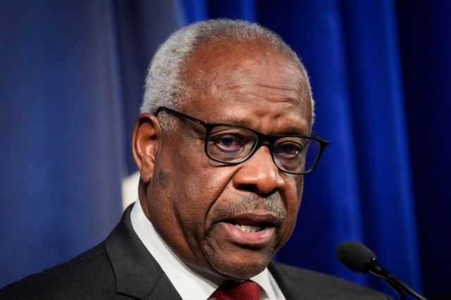 El juez conservador Clarence Thomas fue nominado a la Corte Suprema por George H. W. Bush en 1991.